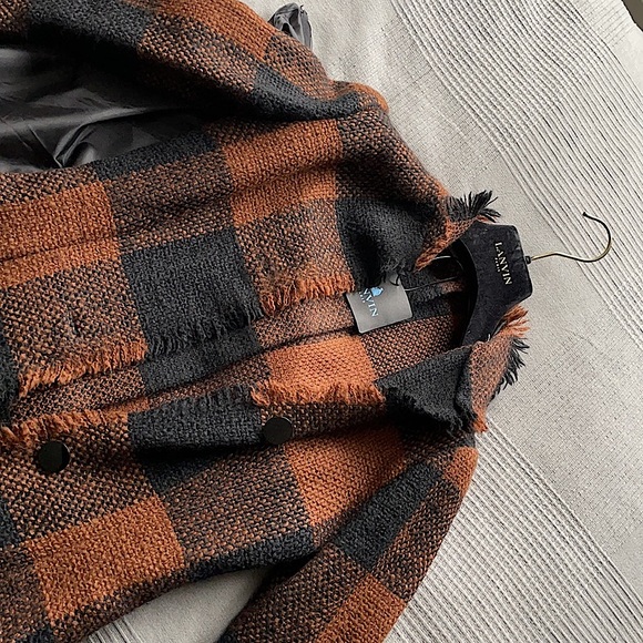 LANVIN Paris Authentic Wool Coat | size EU 40 | Like New | Paid $8000 - Picture 2 of 13